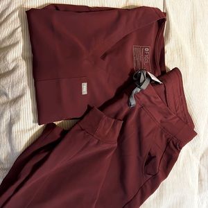 Figs Burgundy❤️Scrub Set XL